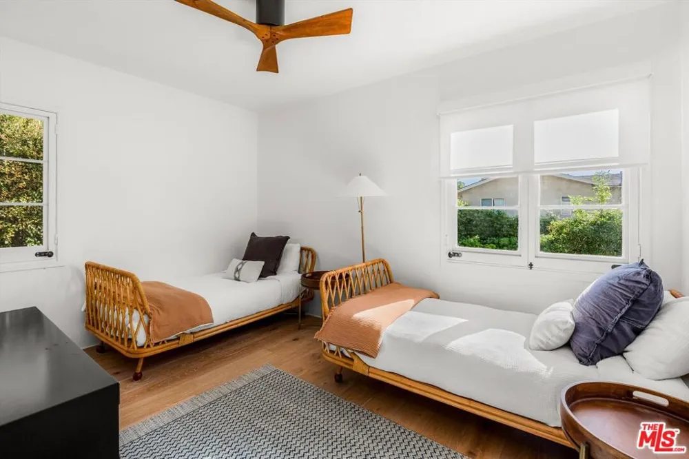 1322 E Cota Street Santa Barbara, CA 93103