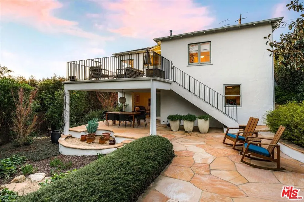 1322 E Cota Street Santa Barbara, CA 93103