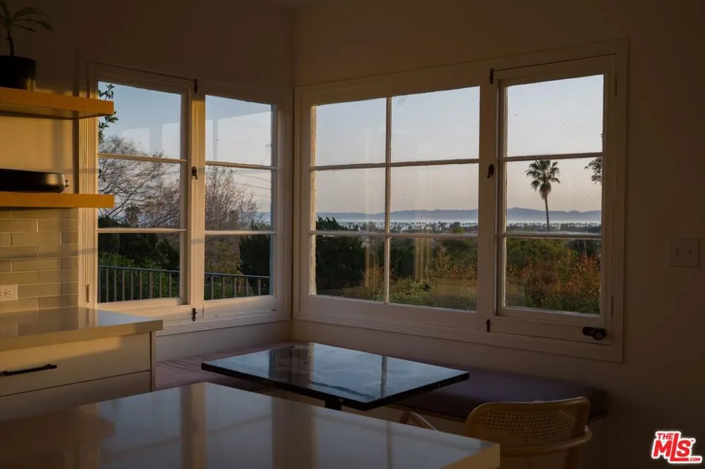 1322 E Cota Street Santa Barbara, CA 93103
