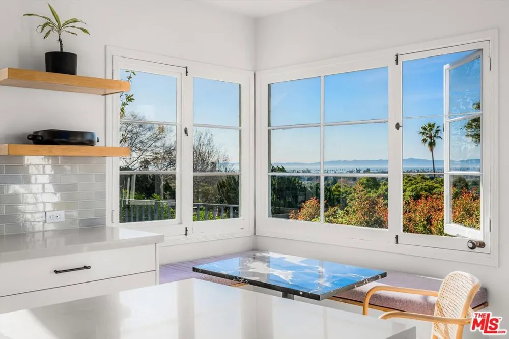 1322 E Cota Street Santa Barbara, CA 93103