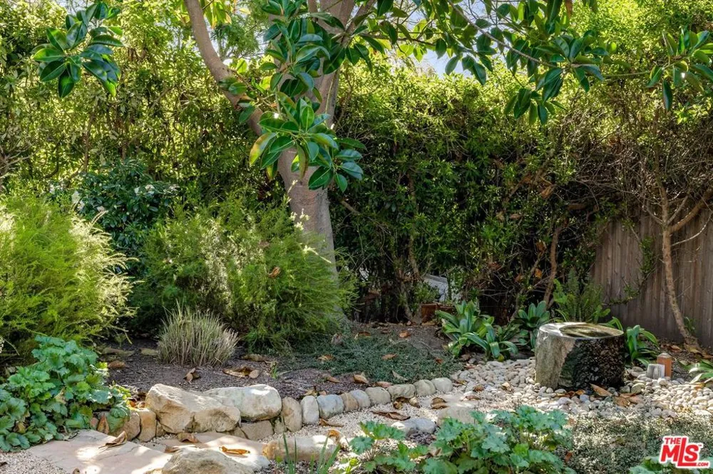 1322 E Cota Street Santa Barbara, CA 93103