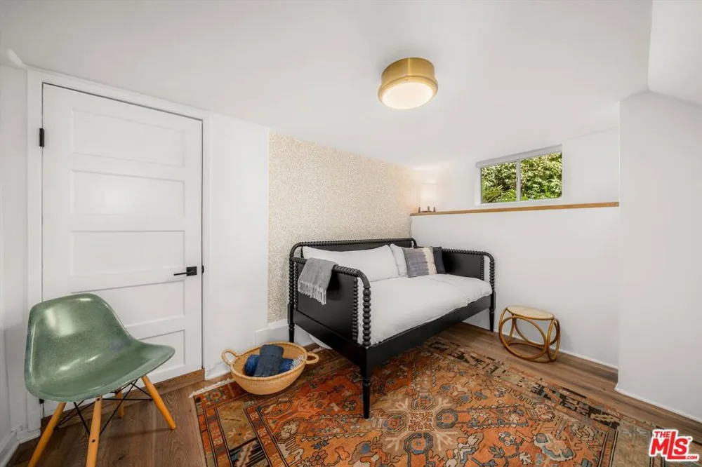 1322 E Cota Street Santa Barbara, CA 93103