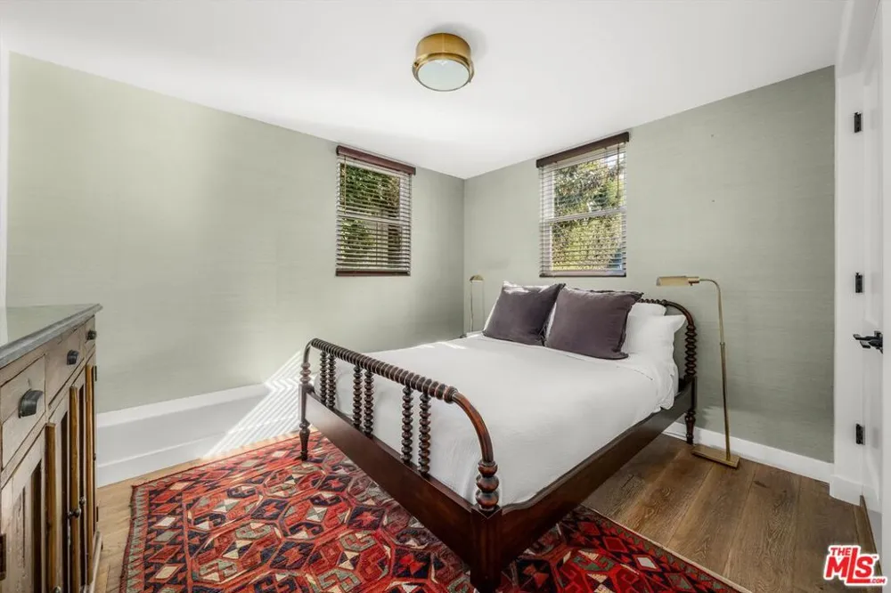 1322 E Cota Street Santa Barbara, CA 93103