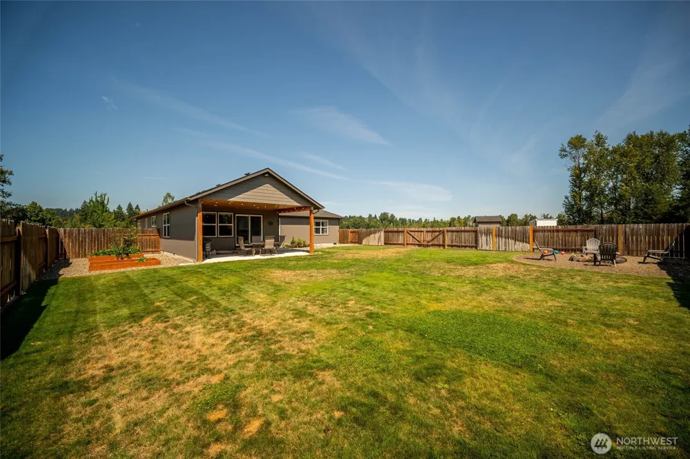 195 Bay Point Drive Castle Rock, WA 98611