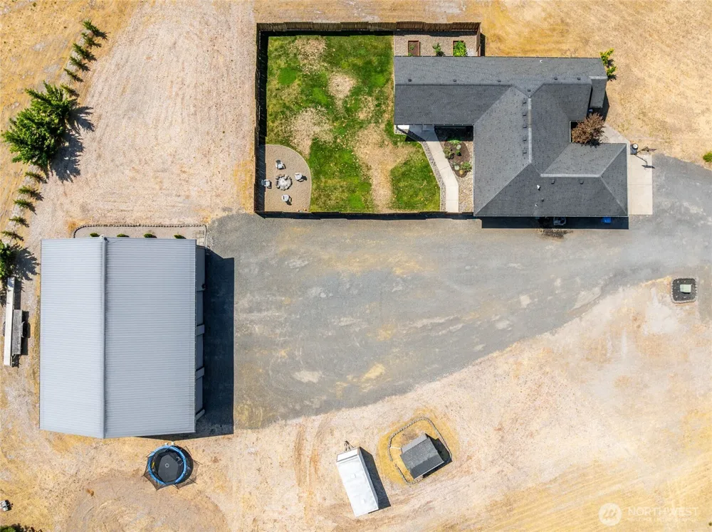 195 Bay Point Drive Castle Rock, WA 98611