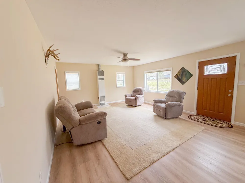 408 Kirkshire Avenue Markey Township, MI 48653
