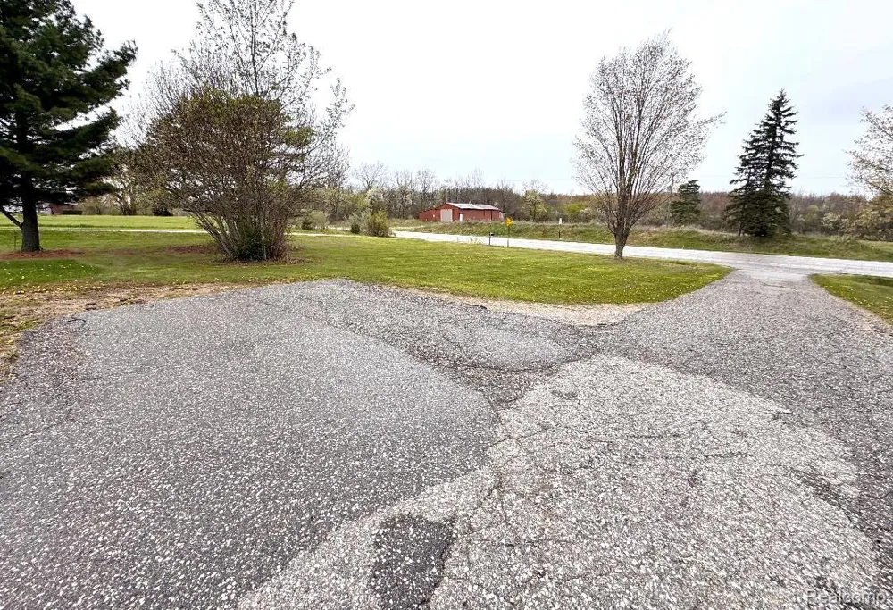 687 W Saginaw Road Fremont Township, MI 48744