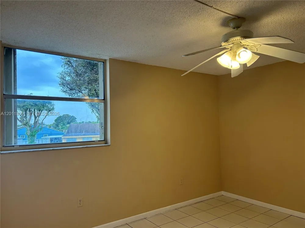 9411 SW 4th St #202 Miami, FL 33174