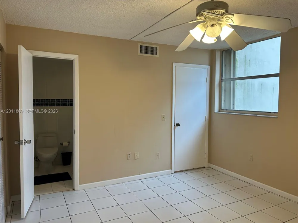 9411 SW 4th St #202 Miami, FL 33174