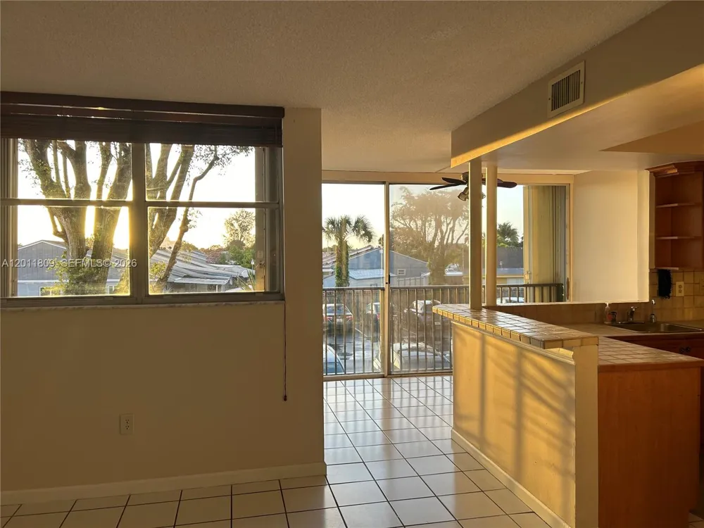 9411 SW 4th St #202 Miami, FL 33174