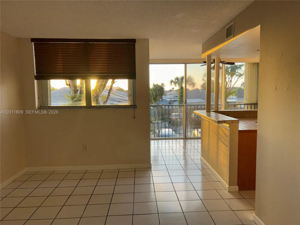 9411 SW 4th St #202 Miami, FL 33174