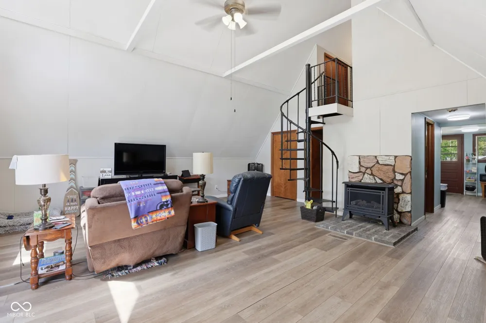 842 Mike Place Kingman, IN 47952