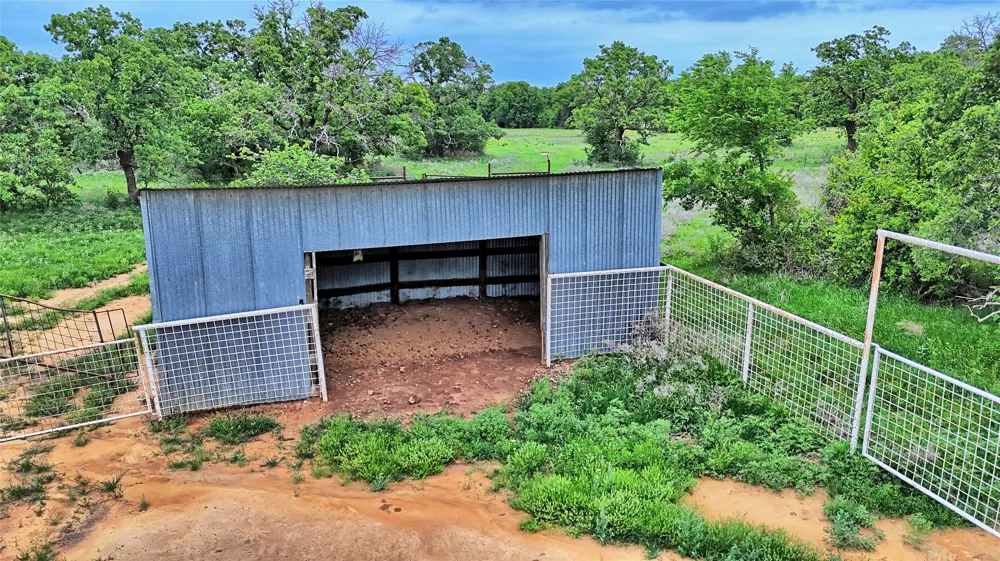 3377 Lodge Creek Road Henrietta, TX 76365
