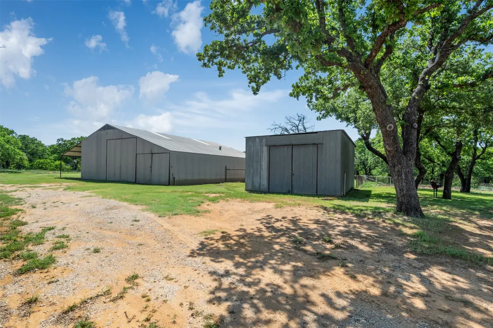 3377 Lodge Creek Road Henrietta, TX 76365