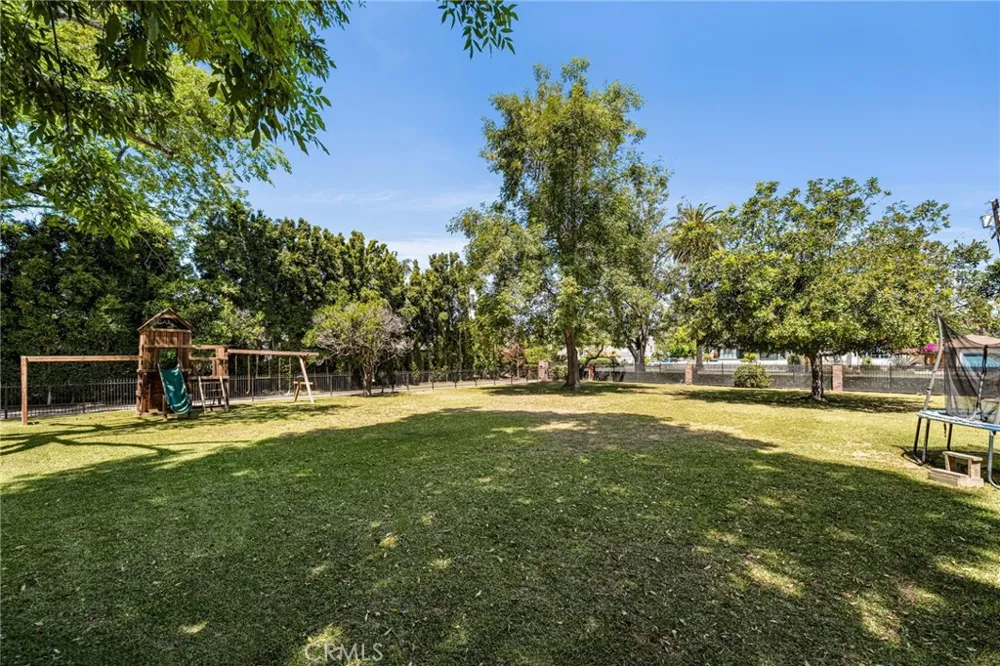 440 W Main Street Tustin, CA 92780