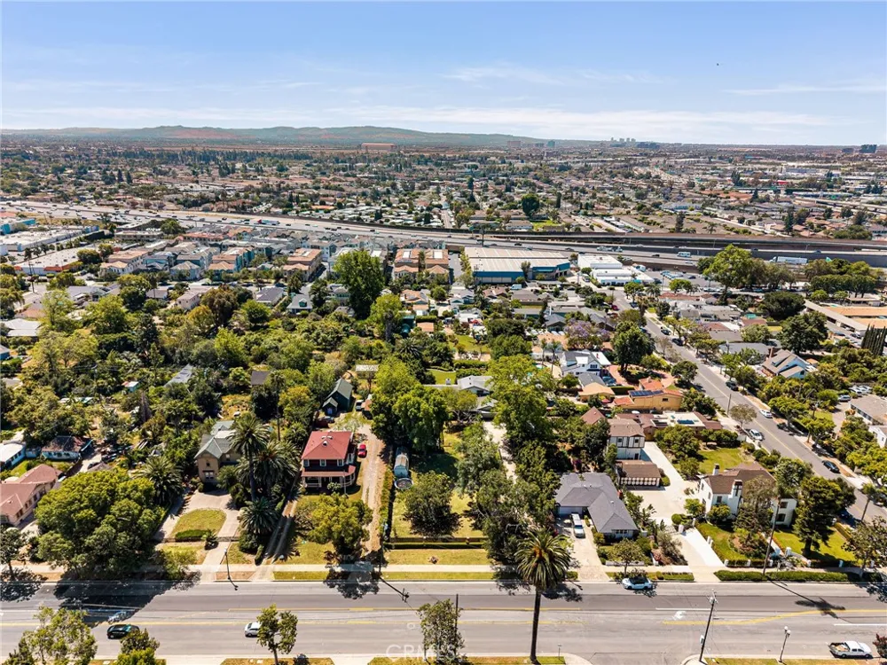 440 W Main Street Tustin, CA 92780