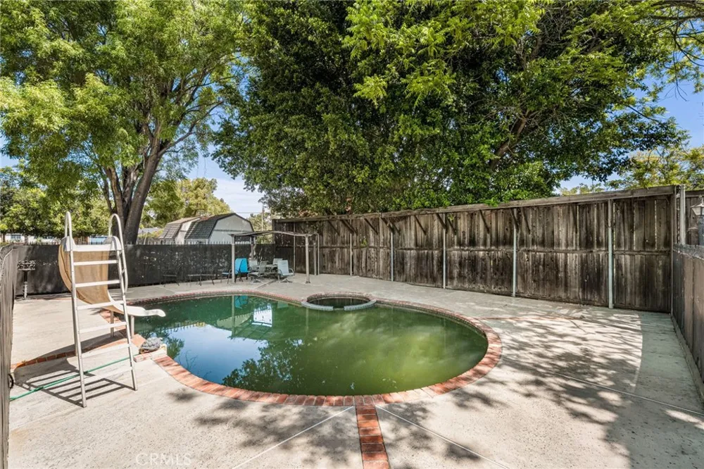 440 W Main Street Tustin, CA 92780