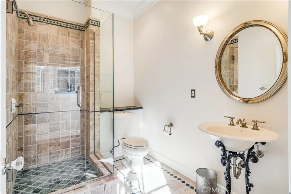 1409 Via Arco Palos Verdes Estates, CA 90274