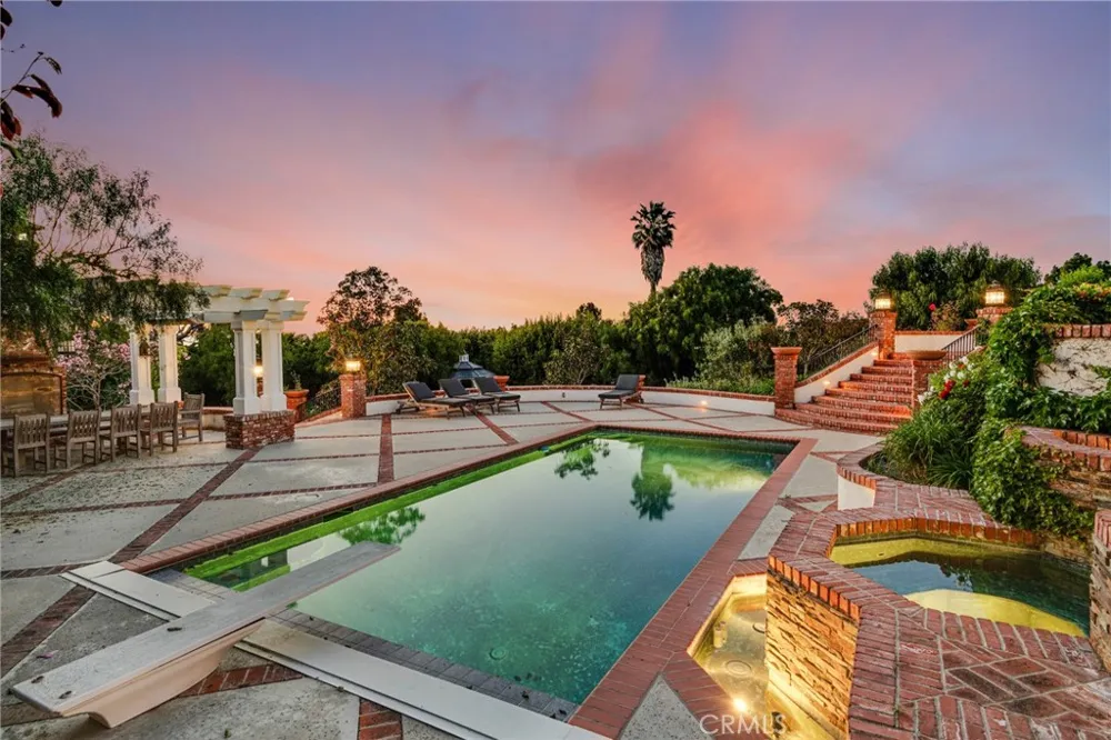 1409 Via Arco Palos Verdes Estates, CA 90274