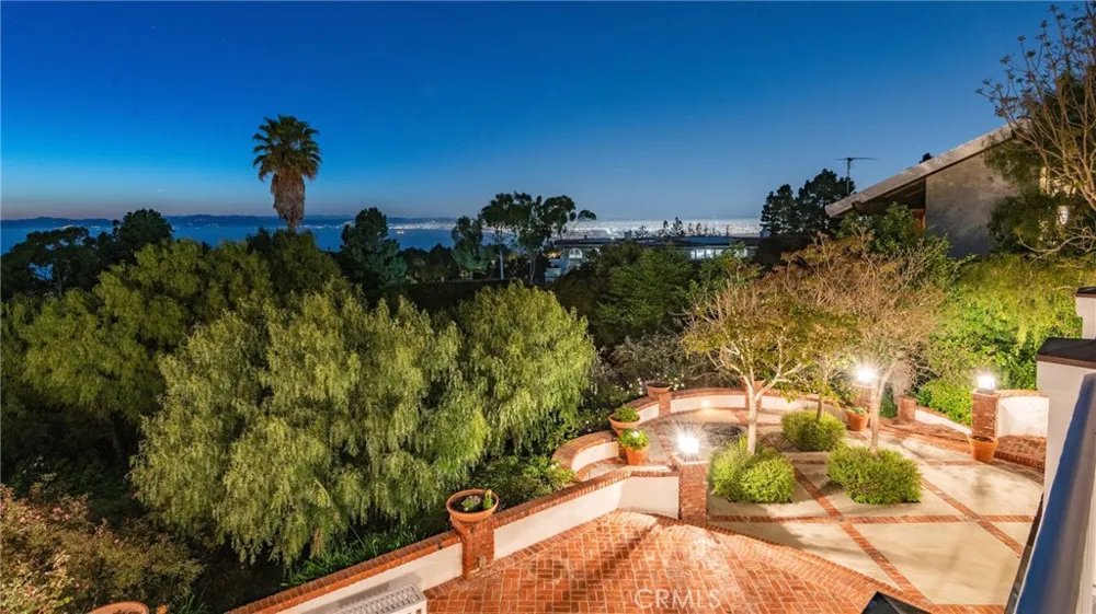 1409 Via Arco Palos Verdes Estates, CA 90274
