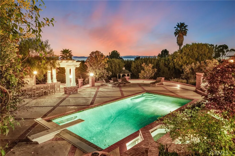 1409 Via Arco Palos Verdes Estates, CA 90274