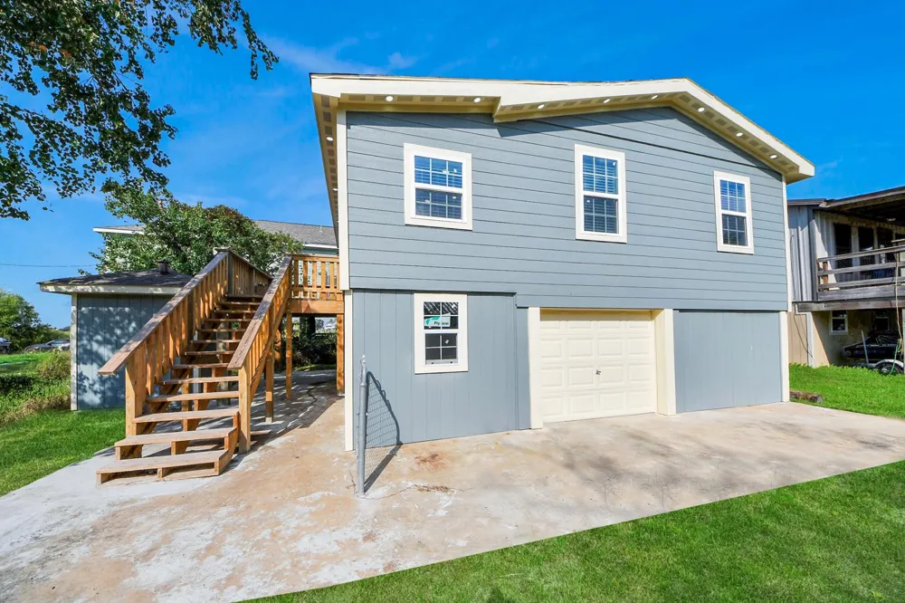5281 County Road 469 Brazoria, TX 77422