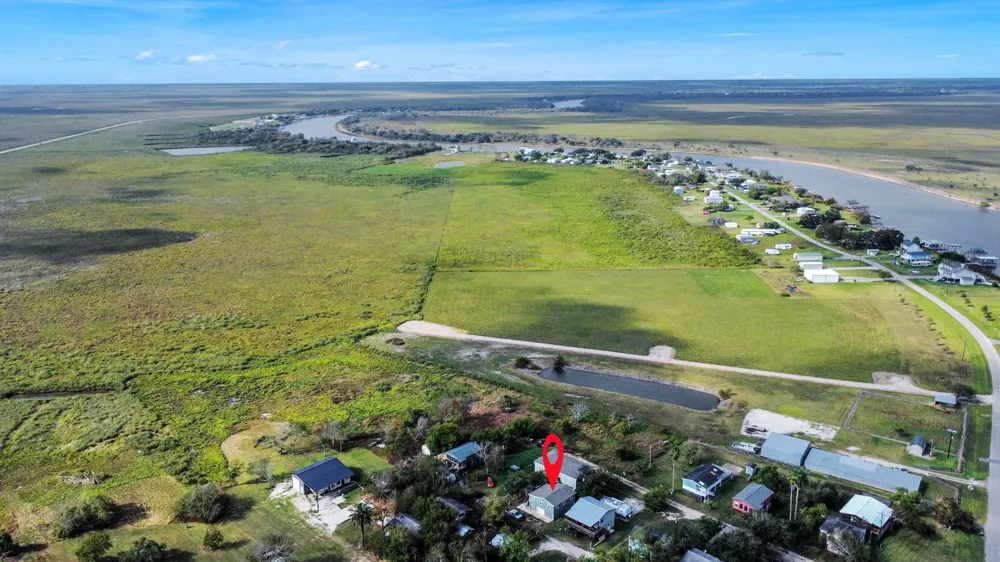 5281 County Road 469 Brazoria, TX 77422