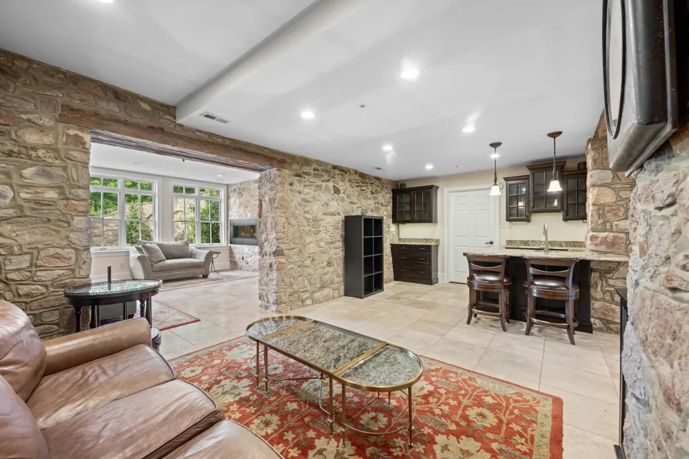3345 HOLICONG Doylestown, PA 18902