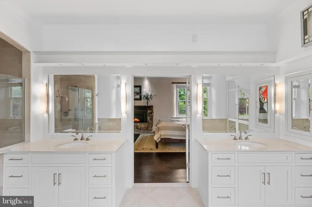 3345 HOLICONG Doylestown, PA 18902
