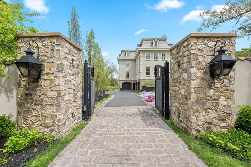 3345 HOLICONG Doylestown, PA 18902