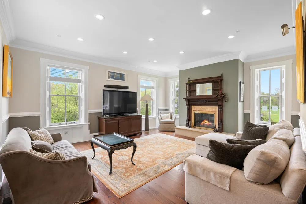 3345 HOLICONG Doylestown, PA 18902