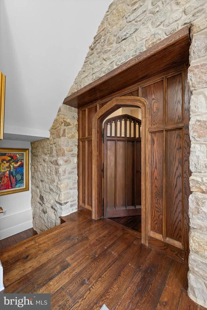 3345 HOLICONG Doylestown, PA 18902