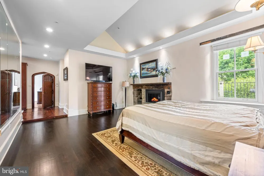 3345 HOLICONG Doylestown, PA 18902