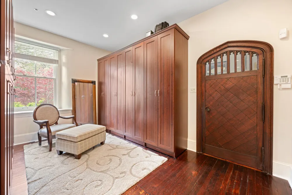 3345 HOLICONG Doylestown, PA 18902