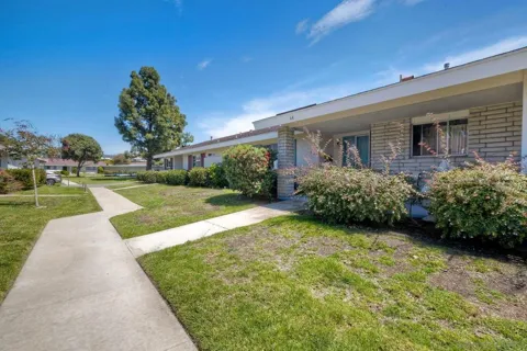 3755 Vista Campana N #64