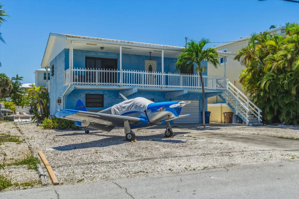 324 S Airport Drive