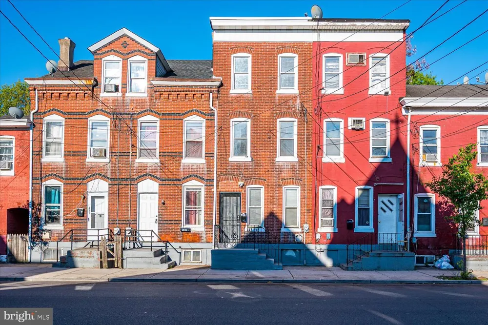 447 WHITTAKER AVENUE Trenton, NJ 08611