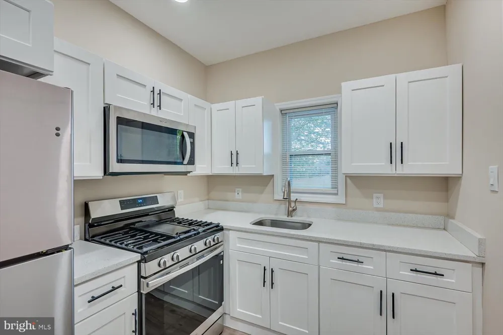 447 WHITTAKER AVENUE Trenton, NJ 08611