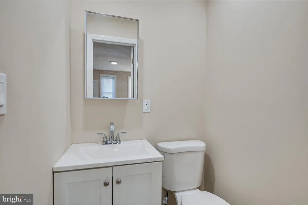 447 WHITTAKER AVENUE Trenton, NJ 08611