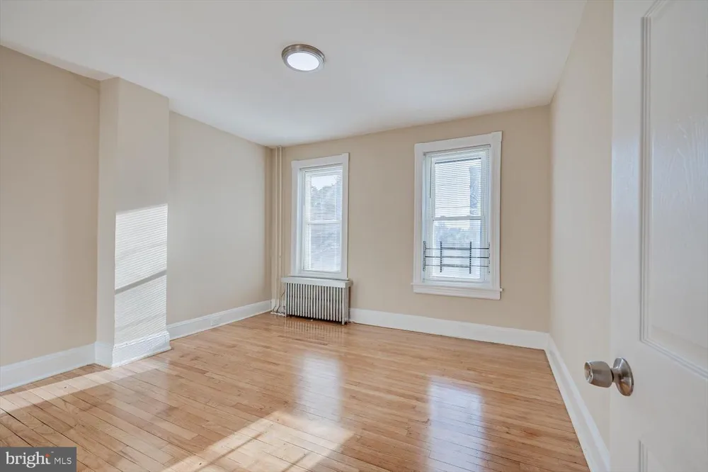 447 WHITTAKER AVENUE Trenton, NJ 08611