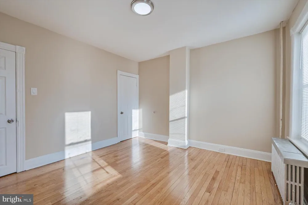 447 WHITTAKER AVENUE Trenton, NJ 08611