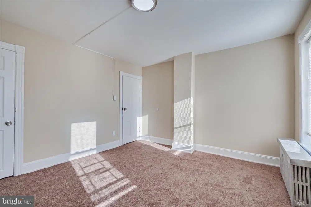 447 WHITTAKER AVENUE Trenton, NJ 08611