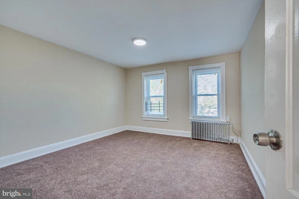 447 WHITTAKER AVENUE Trenton, NJ 08611