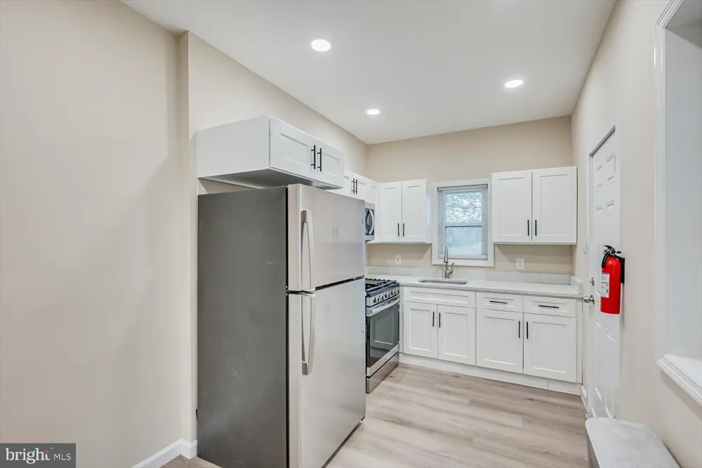 447 WHITTAKER AVENUE Trenton, NJ 08611