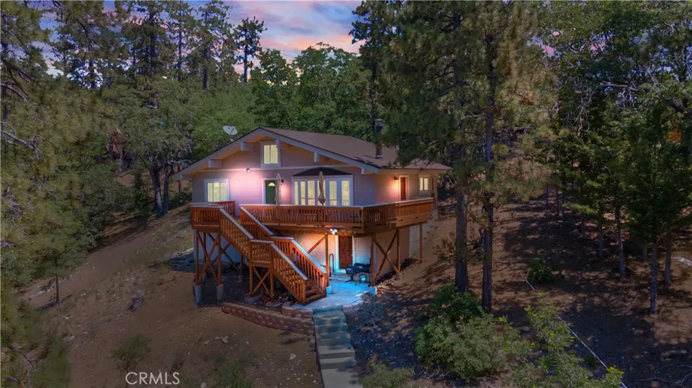 39576 Oak Glen Road Fawnskin, CA 92333