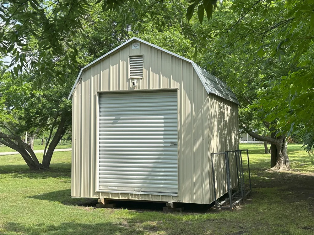 506 NE 3rd Street Hubbard, TX 76648