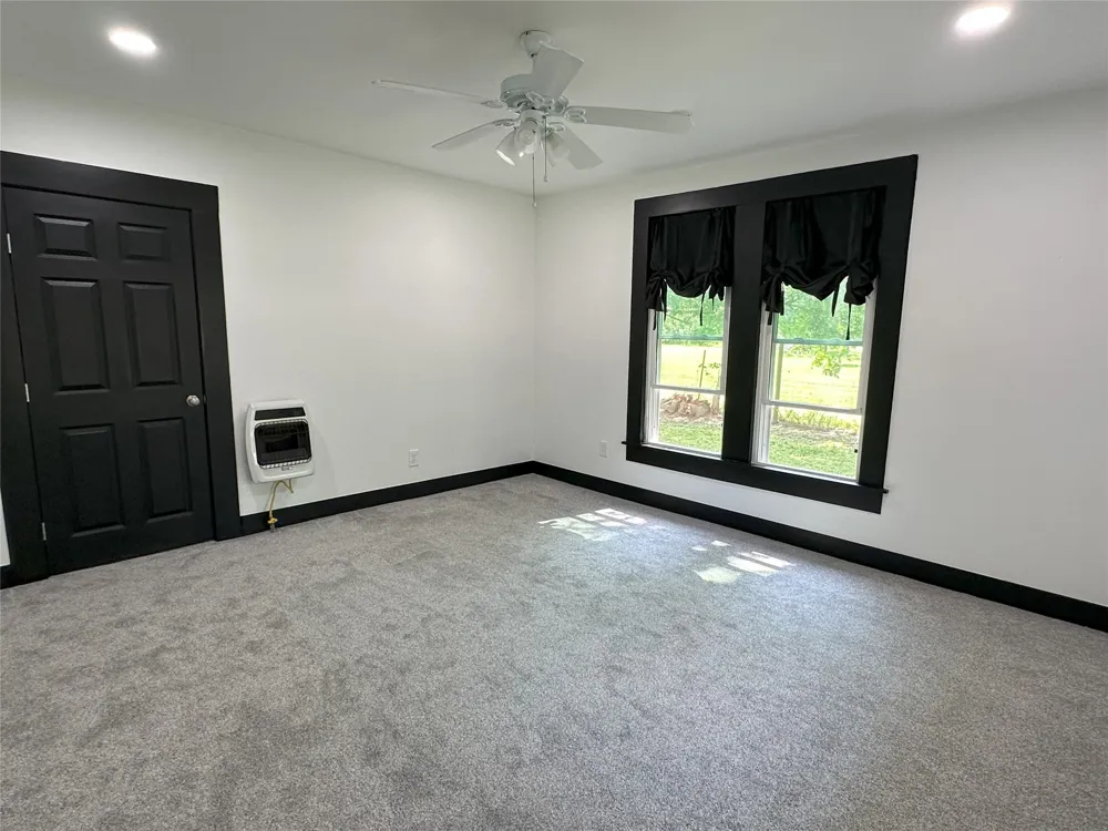 506 NE 3rd Street Hubbard, TX 76648