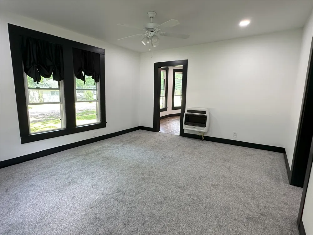 506 NE 3rd Street Hubbard, TX 76648