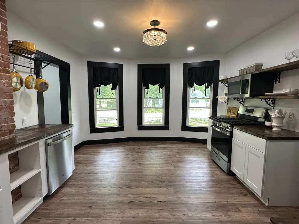 506 NE 3rd Street Hubbard, TX 76648