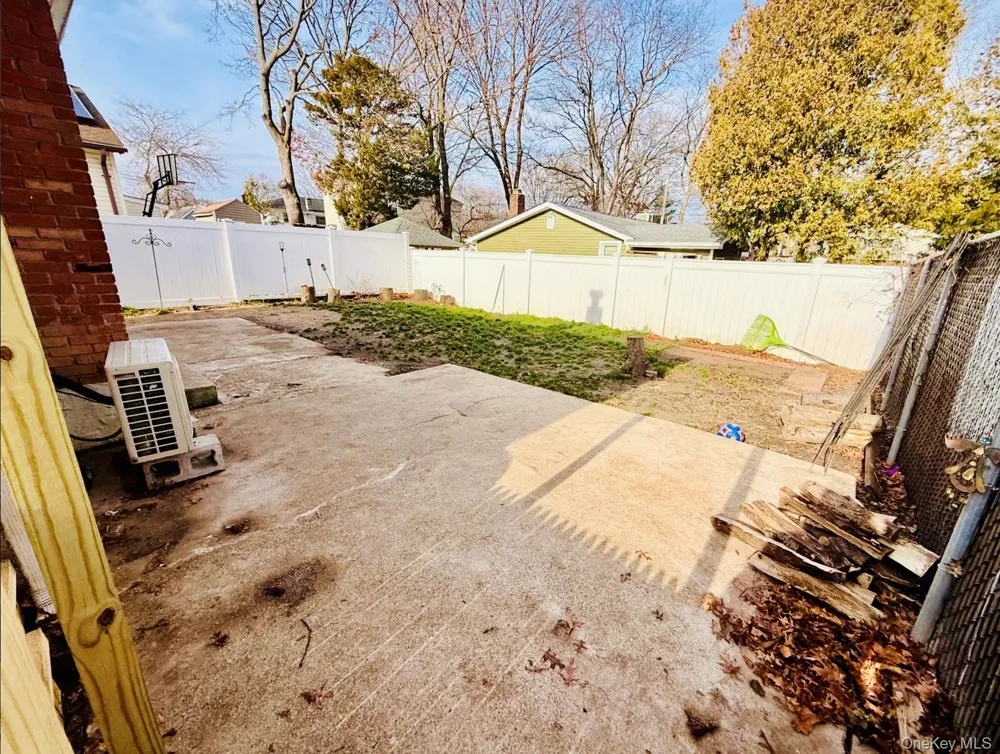 43 Johnson Avenue Ronkonkoma, NY 11779